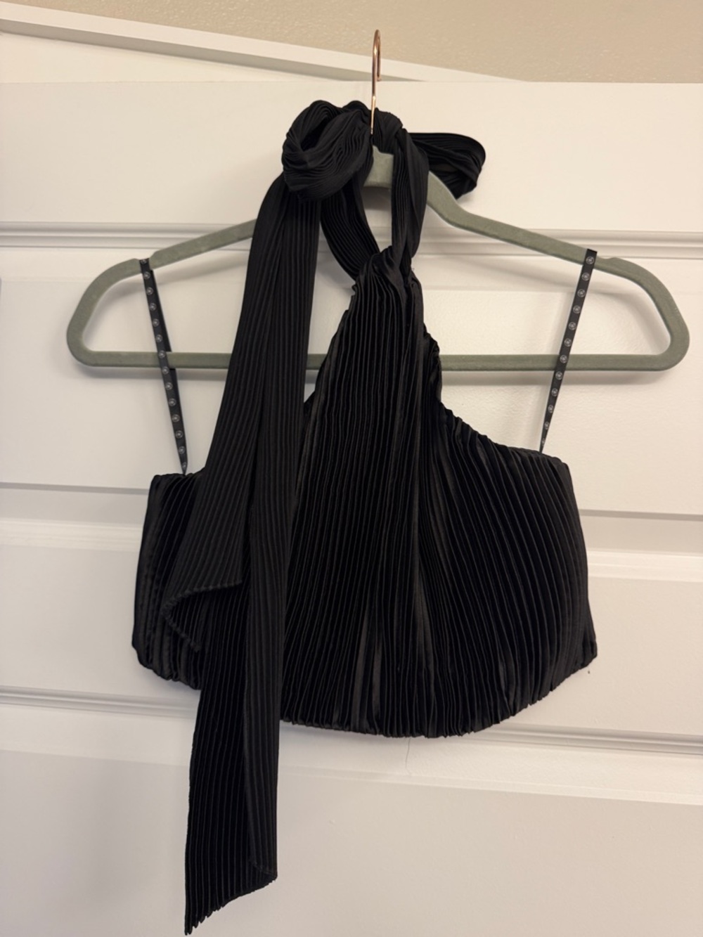 Missguided Black One-Shoulder Pleated Crop Top